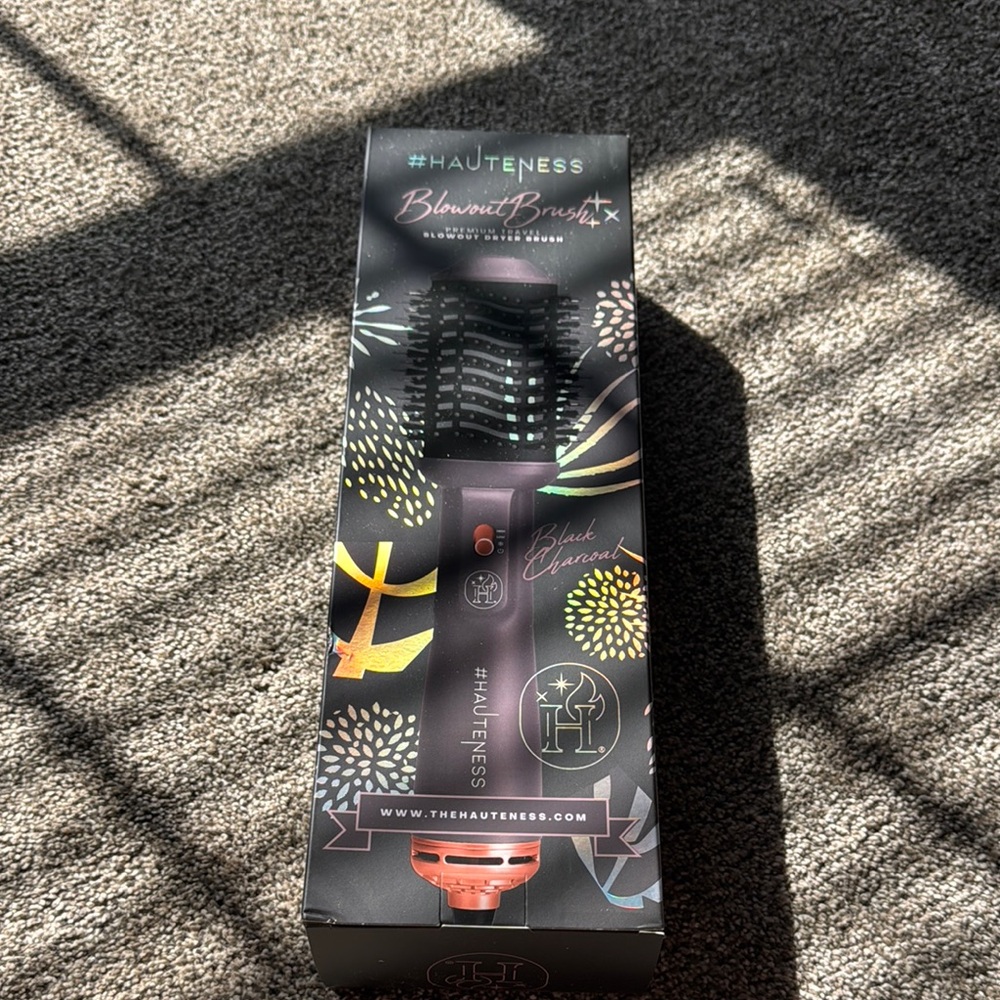 Haute Blowout Brush in Black
